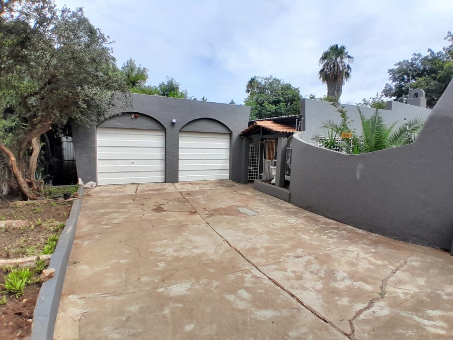 4 Bedroom Property for Sale in Kuruman Northern Cape